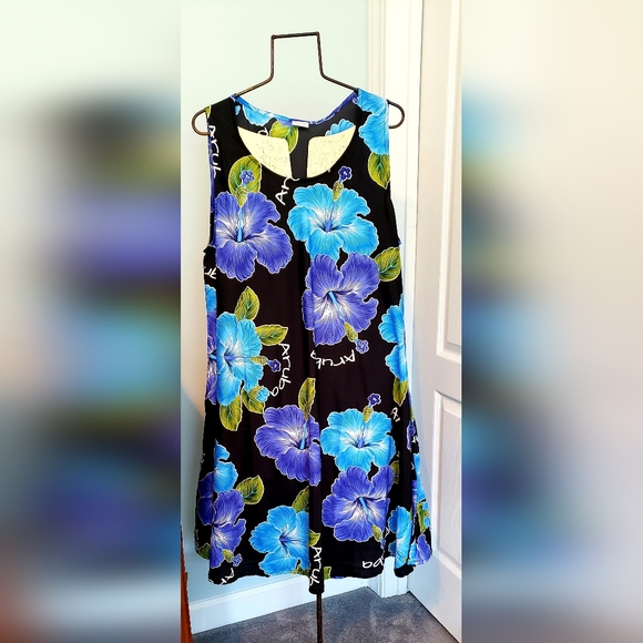 Rima Beach World Dresses & Skirts - Beautiful "Aruba" Tropical Beach, Free Flowing, Hibiscus Print Dress